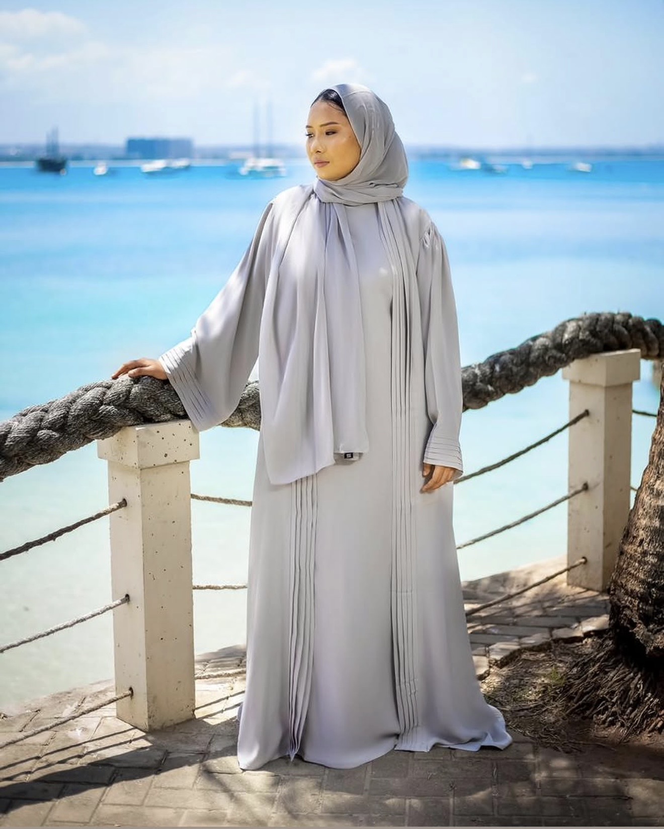 Silver Pintuck Abaya